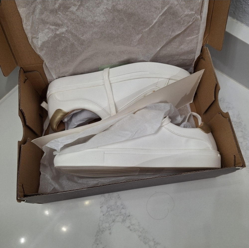 LOFT Whisper White Everyday Lace Up Sneakers - Picture 7 of 9